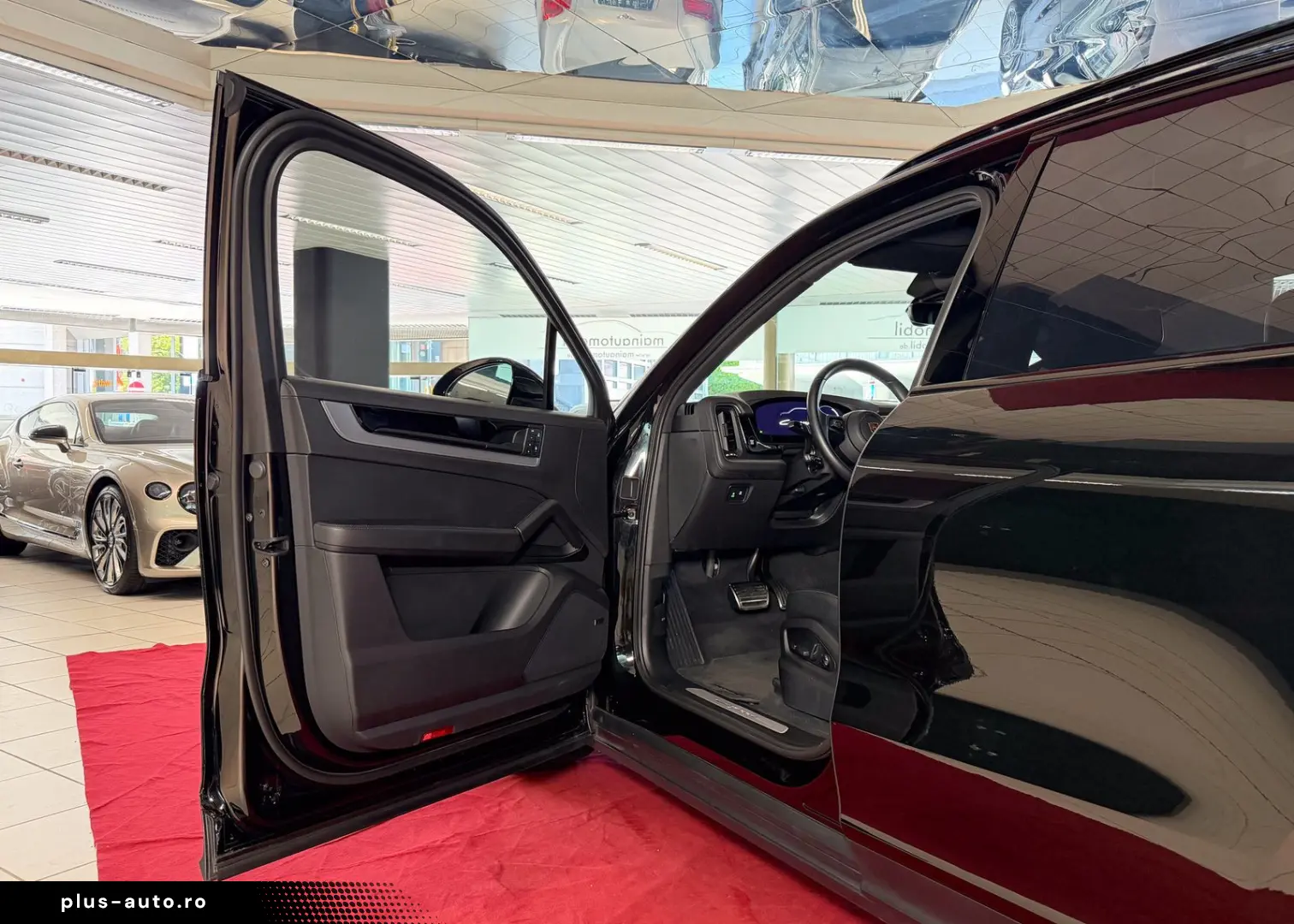 PORSCHE CayennePDCC Sport Head-Up Pano DAB