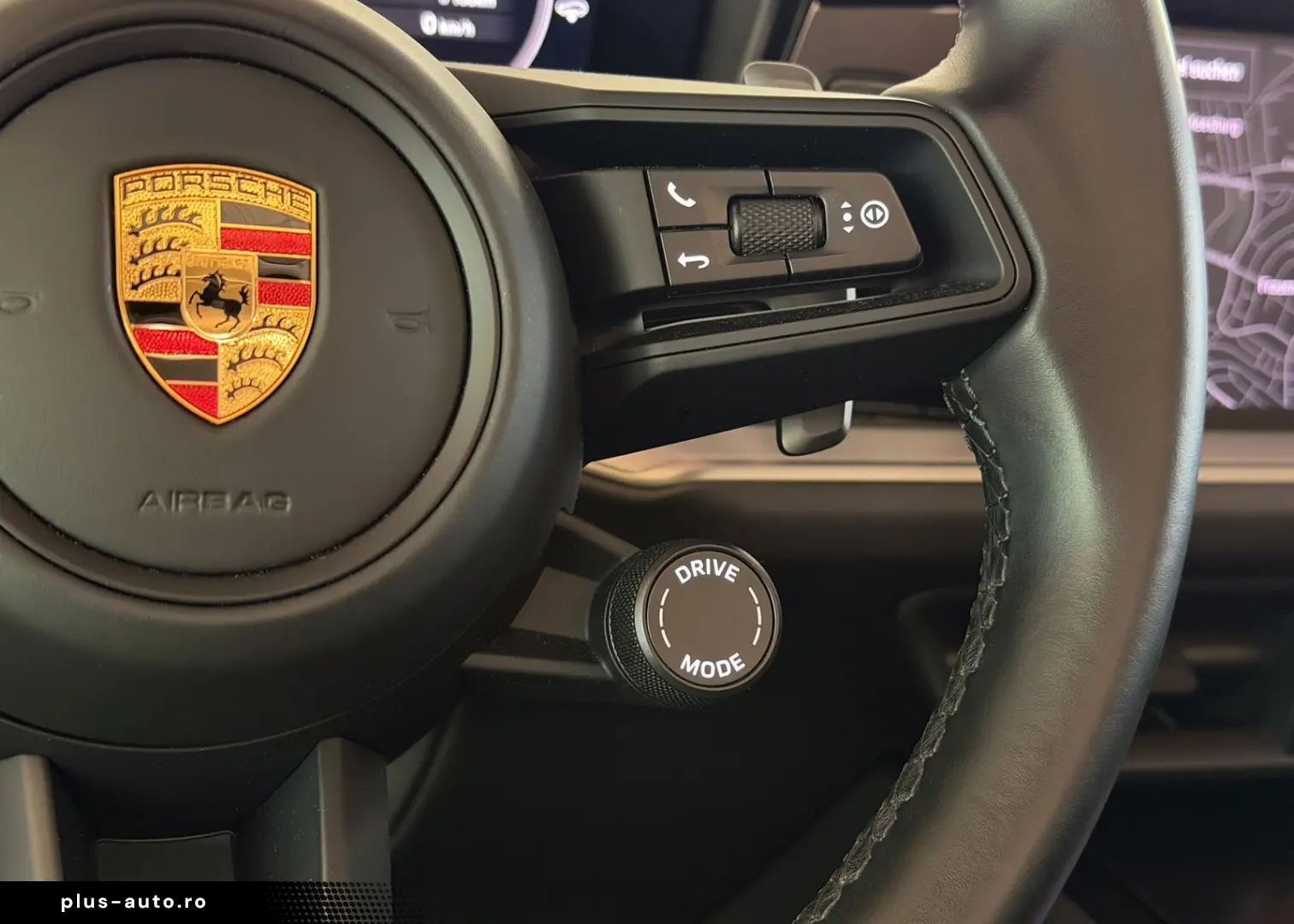 PORSCHE CayennePDCC Sport Head-Up Pano DAB