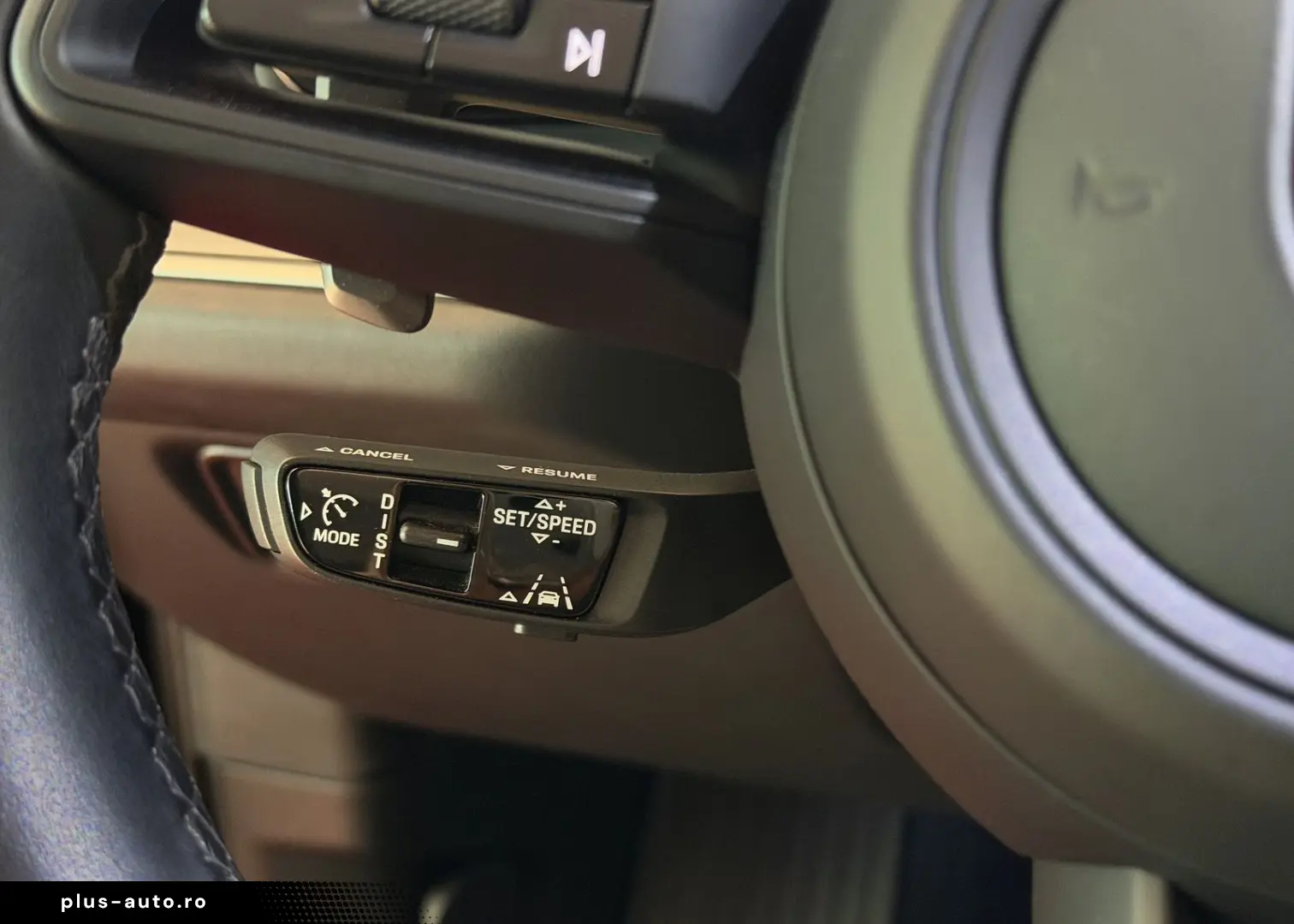 PORSCHE CayennePDCC Sport Head-Up Pano DAB