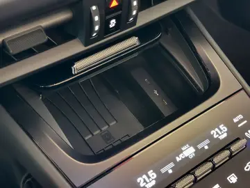 PORSCHE CayennePDCC Sport Head-Up Pano DAB