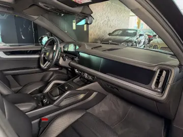 PORSCHE CayennePDCC Sport Head-Up Pano DAB