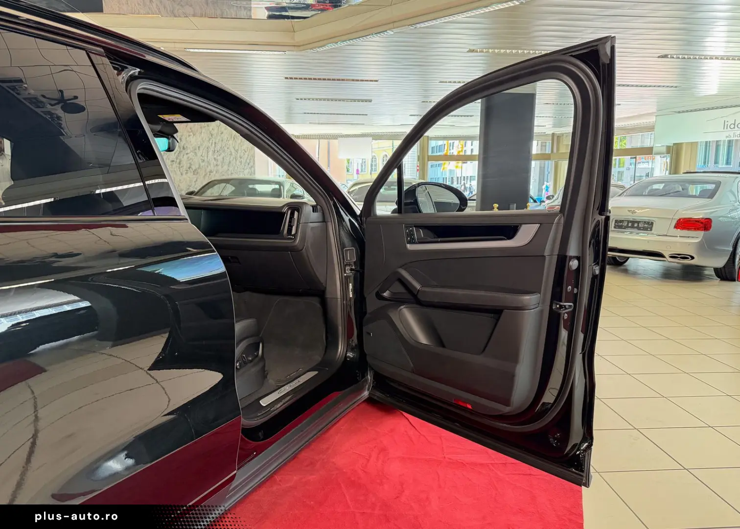 PORSCHE CayennePDCC Sport Head-Up Pano DAB