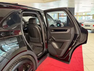 PORSCHE CayennePDCC Sport Head-Up Pano DAB