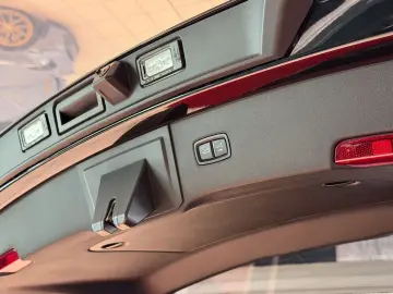PORSCHE CayennePDCC Sport Head-Up Pano DAB