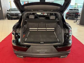 PORSCHE CayennePDCC Sport Head-Up Pano DAB