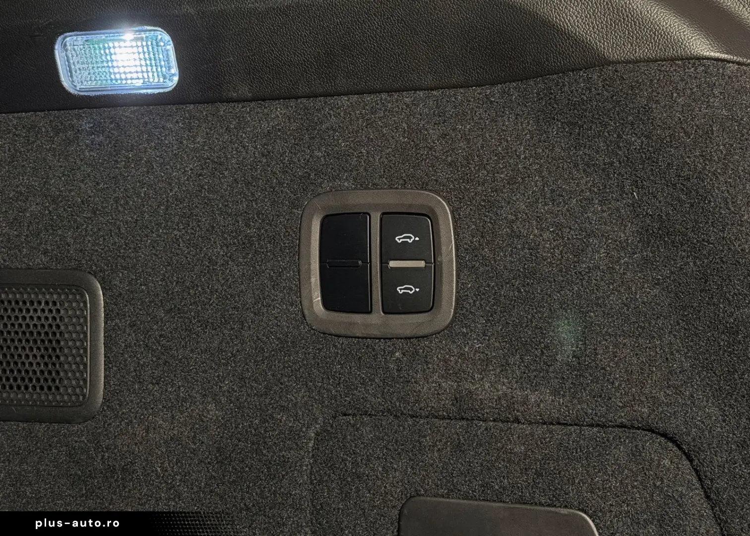 PORSCHE CayennePDCC Sport Head-Up Pano DAB