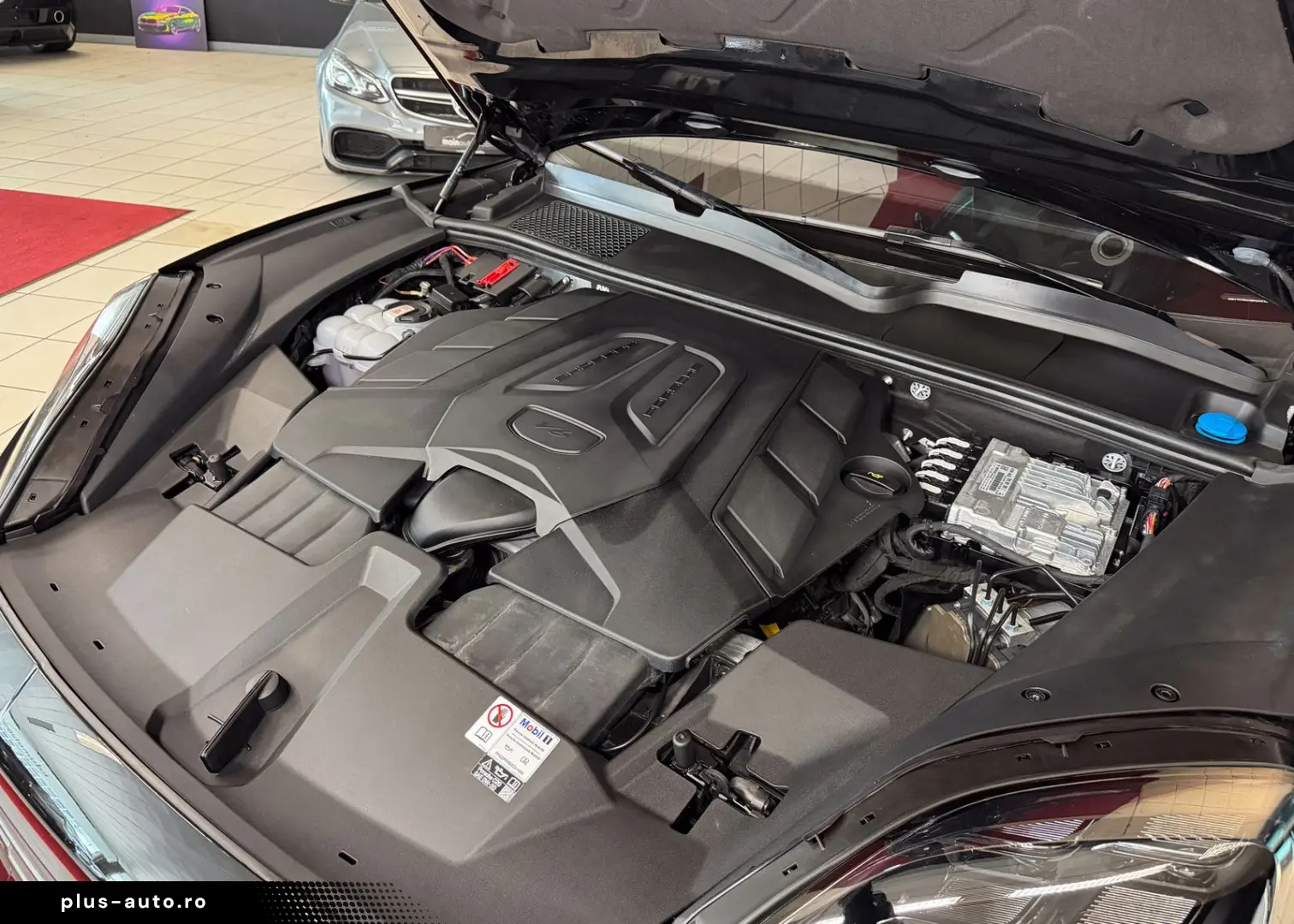 PORSCHE CayennePDCC Sport Head-Up Pano DAB