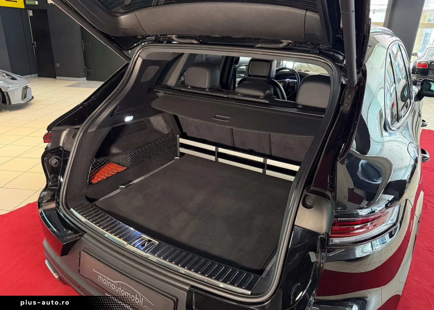 PORSCHE CayennePDCC Sport Head-Up Pano DAB