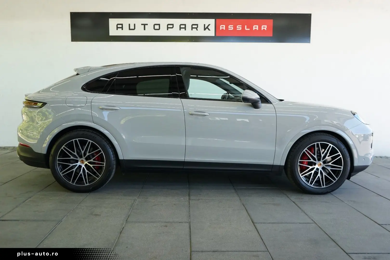 PORSCHE Cayenne Coupe S E-Hybrid MY2025 5xDisplay Kreide