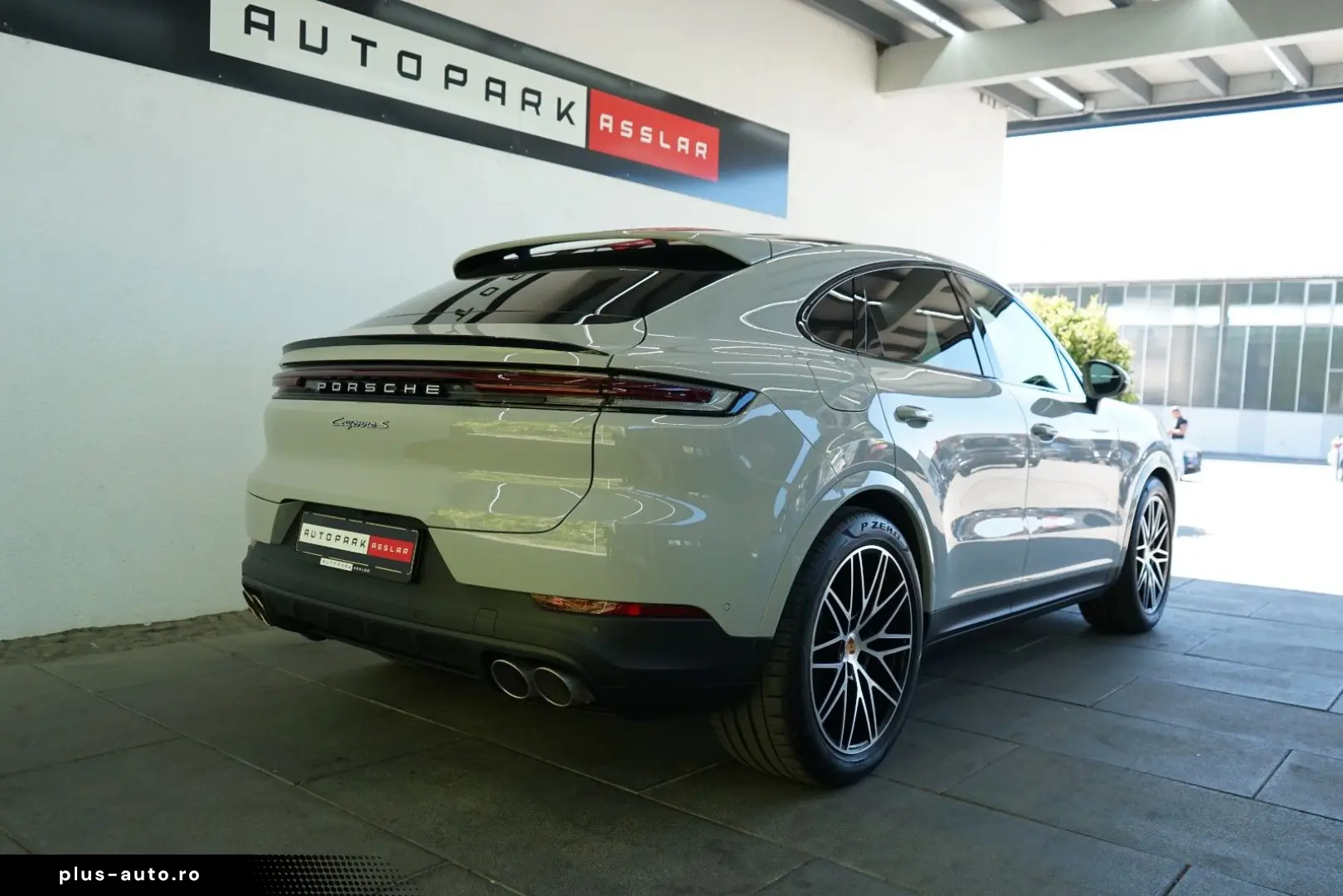 PORSCHE Cayenne Coupe S E-Hybrid MY2025 5xDisplay Kreide