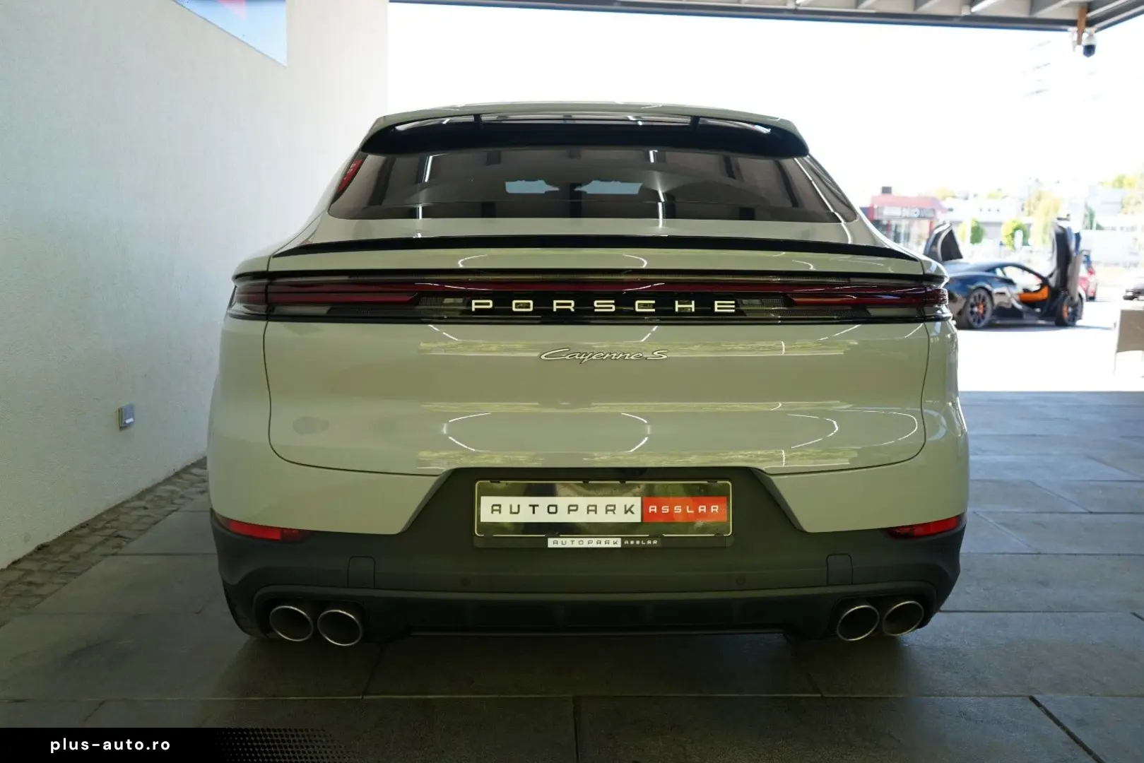 PORSCHE Cayenne Coupe S E-Hybrid MY2025 5xDisplay Kreide