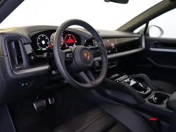 PORSCHE Cayenne Coupe S E-Hybrid MY2025 5xDisplay Kreide