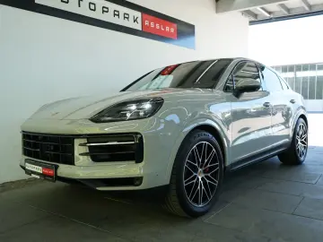 PORSCHE Cayenne Coupe S E-Hybrid MY2025 5xDisplay Kreide