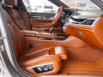 BMW Seria 7 750 Li xDrive