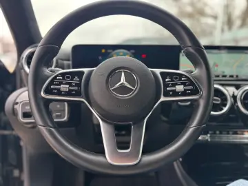 Mercedes-Benz A-180