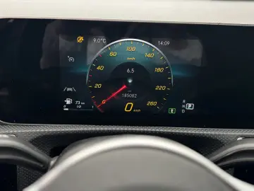 Mercedes-Benz A-180