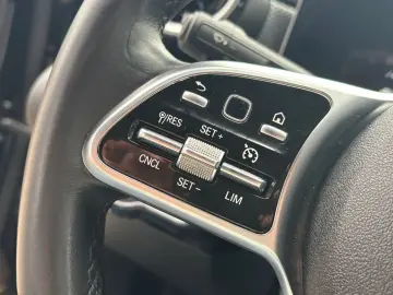 Mercedes-Benz A-180