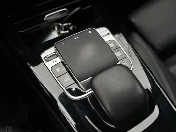 Mercedes-Benz A-180