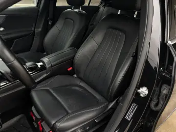 Mercedes-Benz A-180