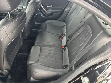 Mercedes-Benz A-180