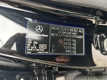 Mercedes-Benz A-180