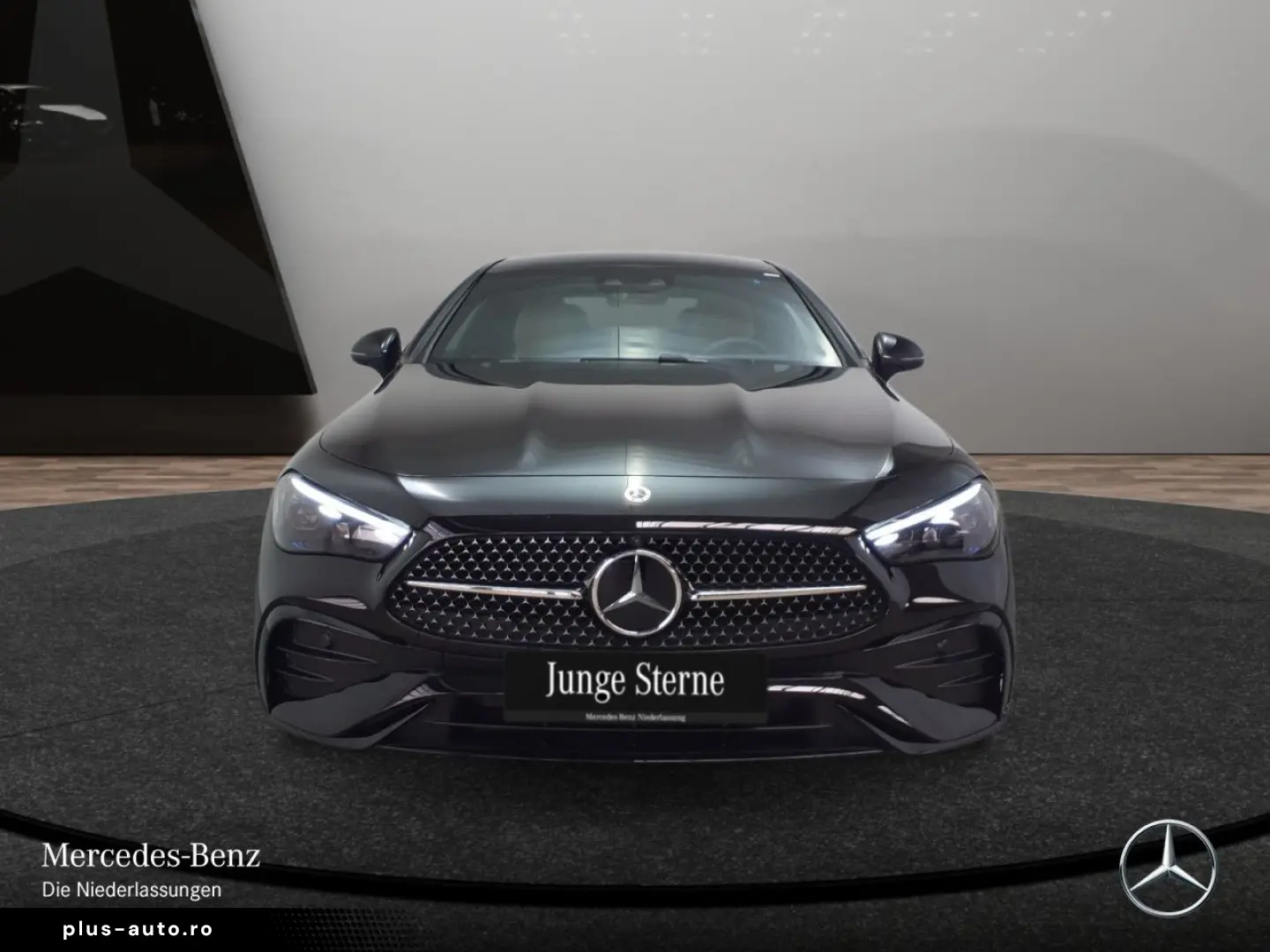 MERCEDES-BENZ CLE 300 e AMG Adv  Pano Fahrass  Digital Night