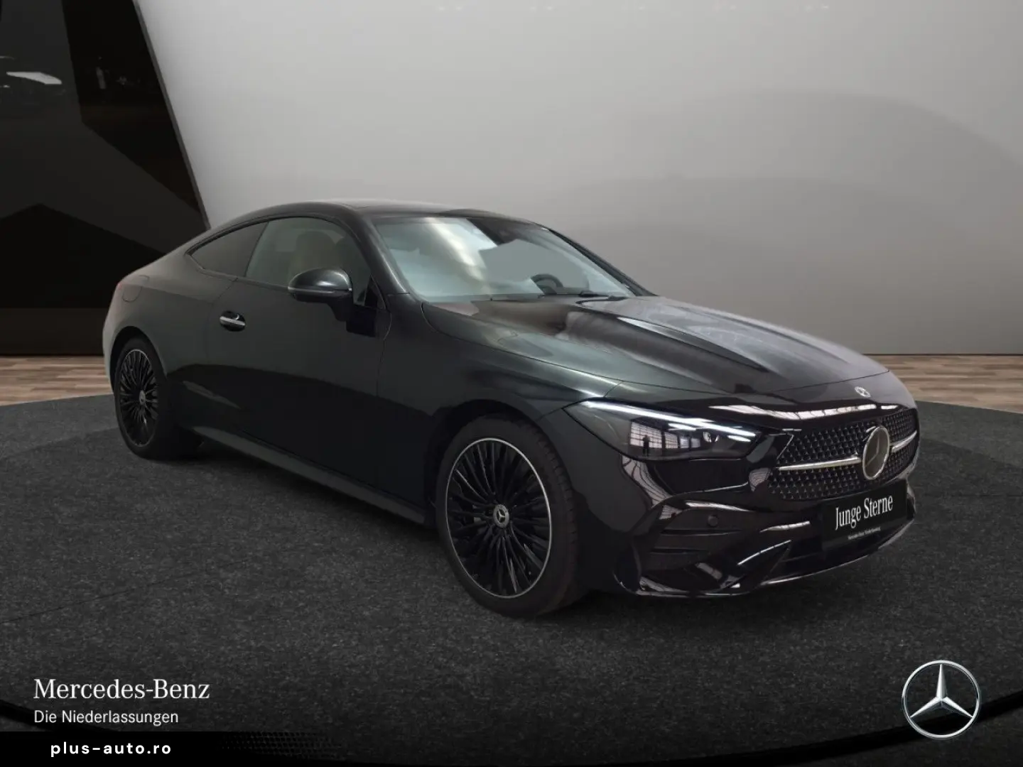 MERCEDES-BENZ CLE 300 e AMG Adv  Pano Fahrass  Digital Night