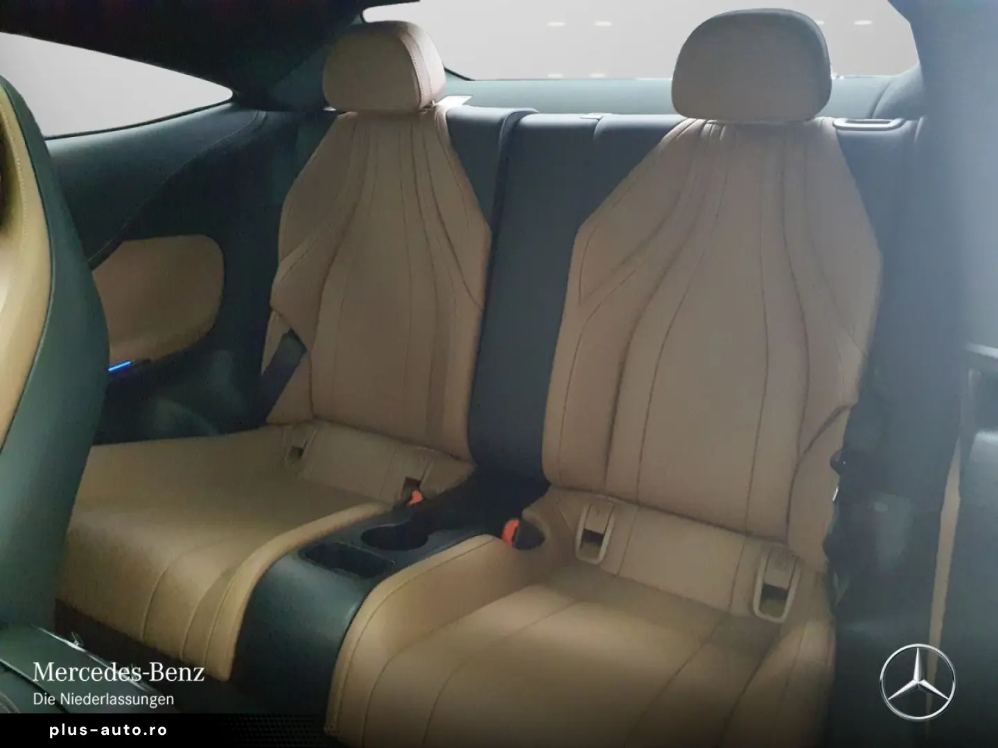 MERCEDES-BENZ CLE 300 e AMG Adv  Pano Fahrass  Digital Night