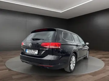 VW Passat - Garantie! Km. certificati! Rate fara avans!