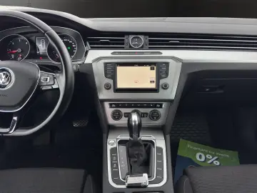 VW Passat - Garantie! Km. certificati! Rate fara avans!