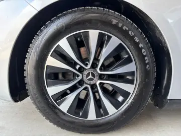 Mercedes-Benz A-180