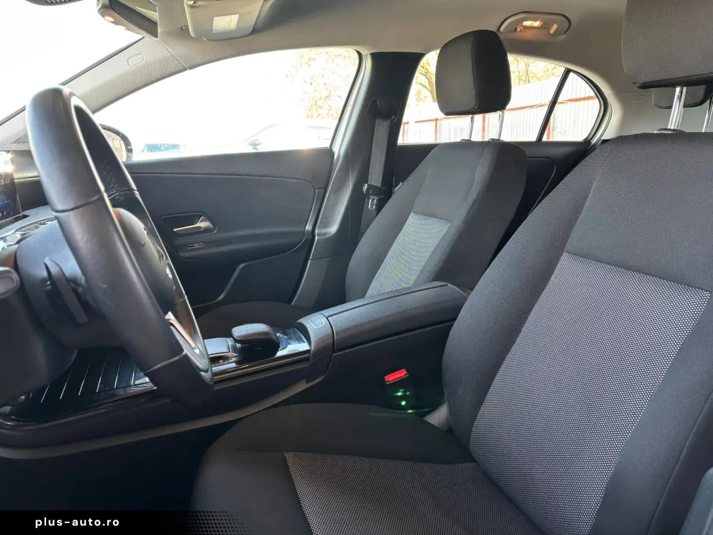Mercedes-Benz A-180