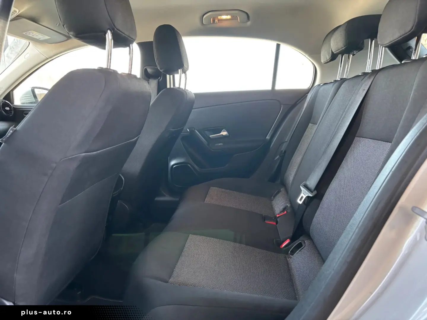 Mercedes-Benz A-180