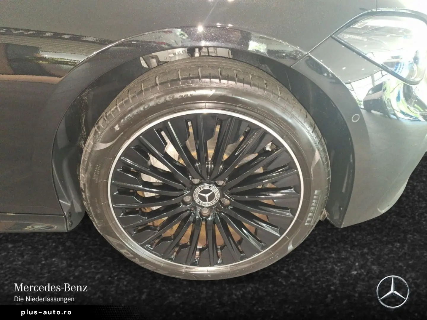 MERCEDES-BENZ CLE 300 e AMG PREM  Pano HUD Night Dig&hellip;