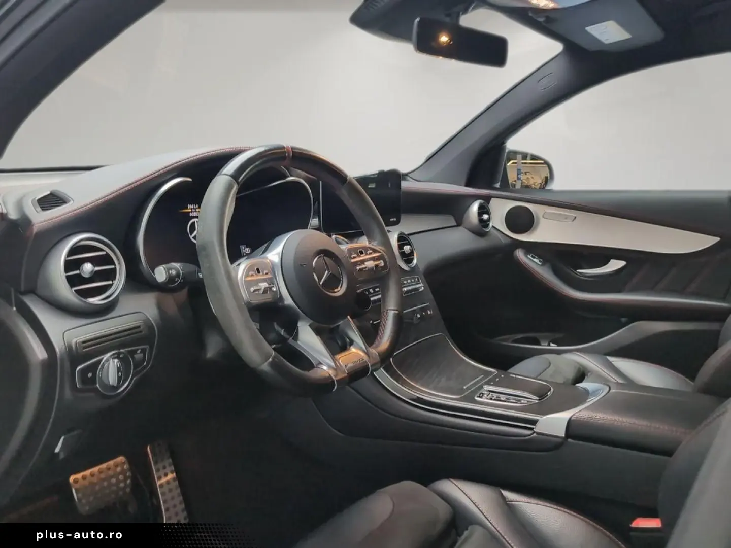 MERCEDES-BENZ GLC 43 AMG 4MATIC Coupé 360  LED Navi CarPlay