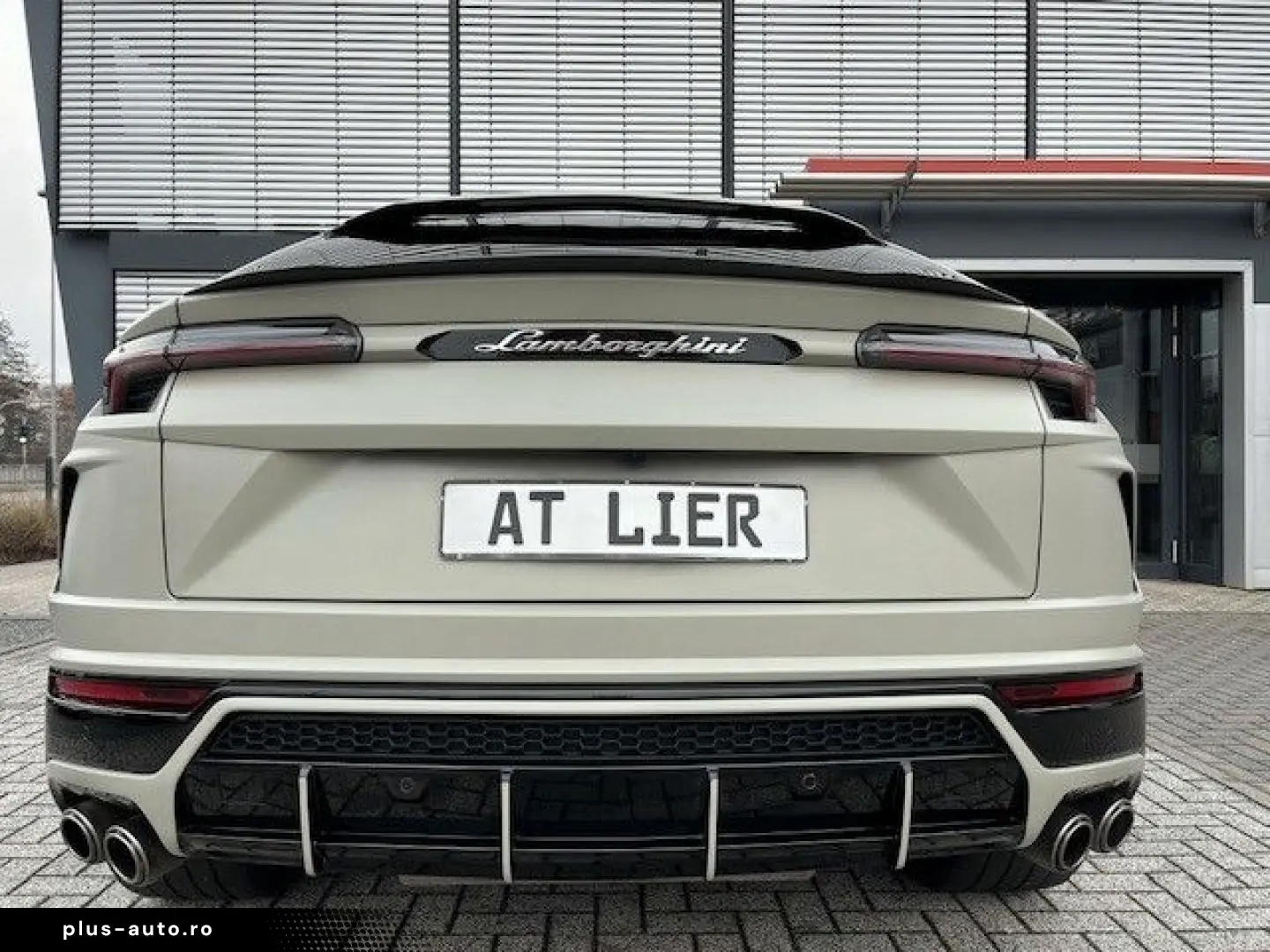 LAMBORGHINI Urus HUD NIGHT VISION B&O 23  REAR SEAT-ENTER.