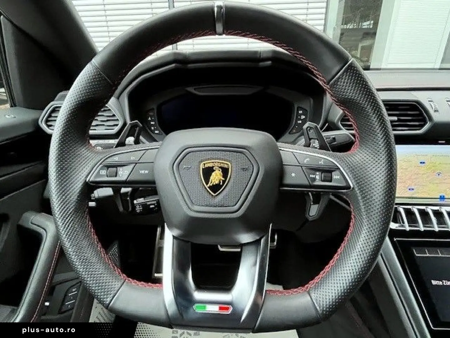 LAMBORGHINI Urus HUD NIGHT VISION B&O 23  REAR SEAT-ENTER.