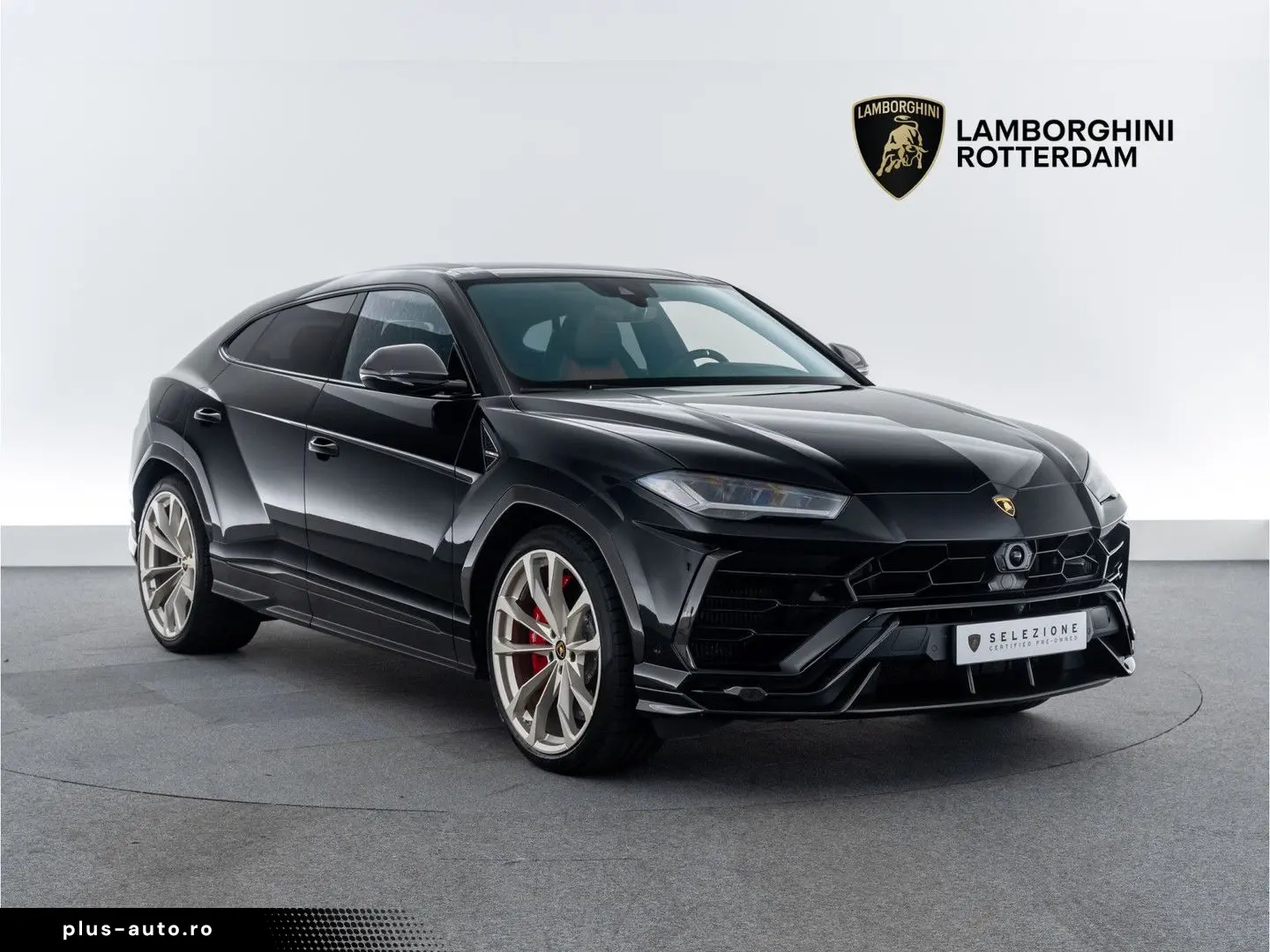 LAMBORGHINI Urus 4.0 V8   BTW auto   Rear seat entertainent
