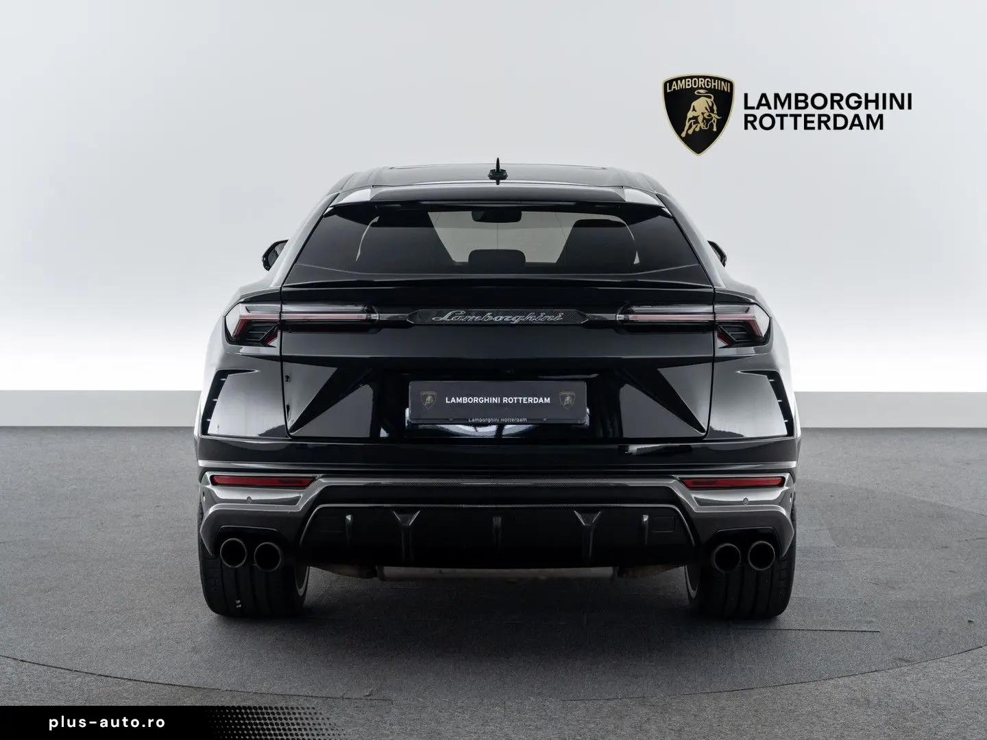 LAMBORGHINI Urus 4.0 V8   BTW auto   Rear seat entertainent