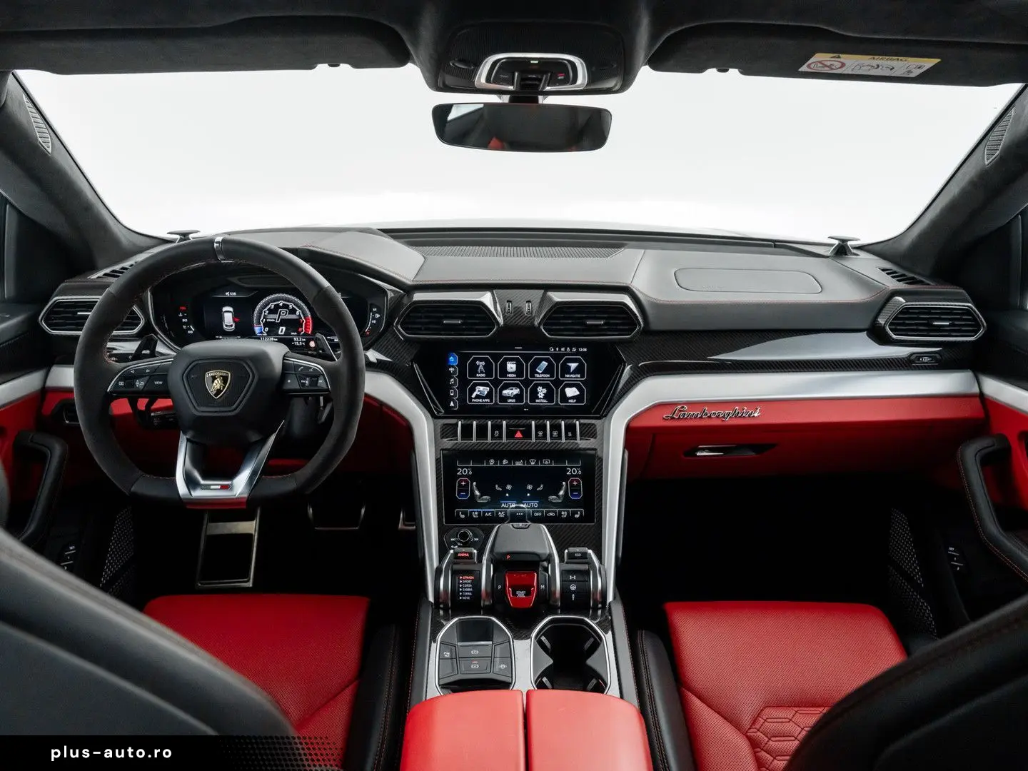 LAMBORGHINI Urus 4.0 V8   BTW auto   Rear seat entertainent