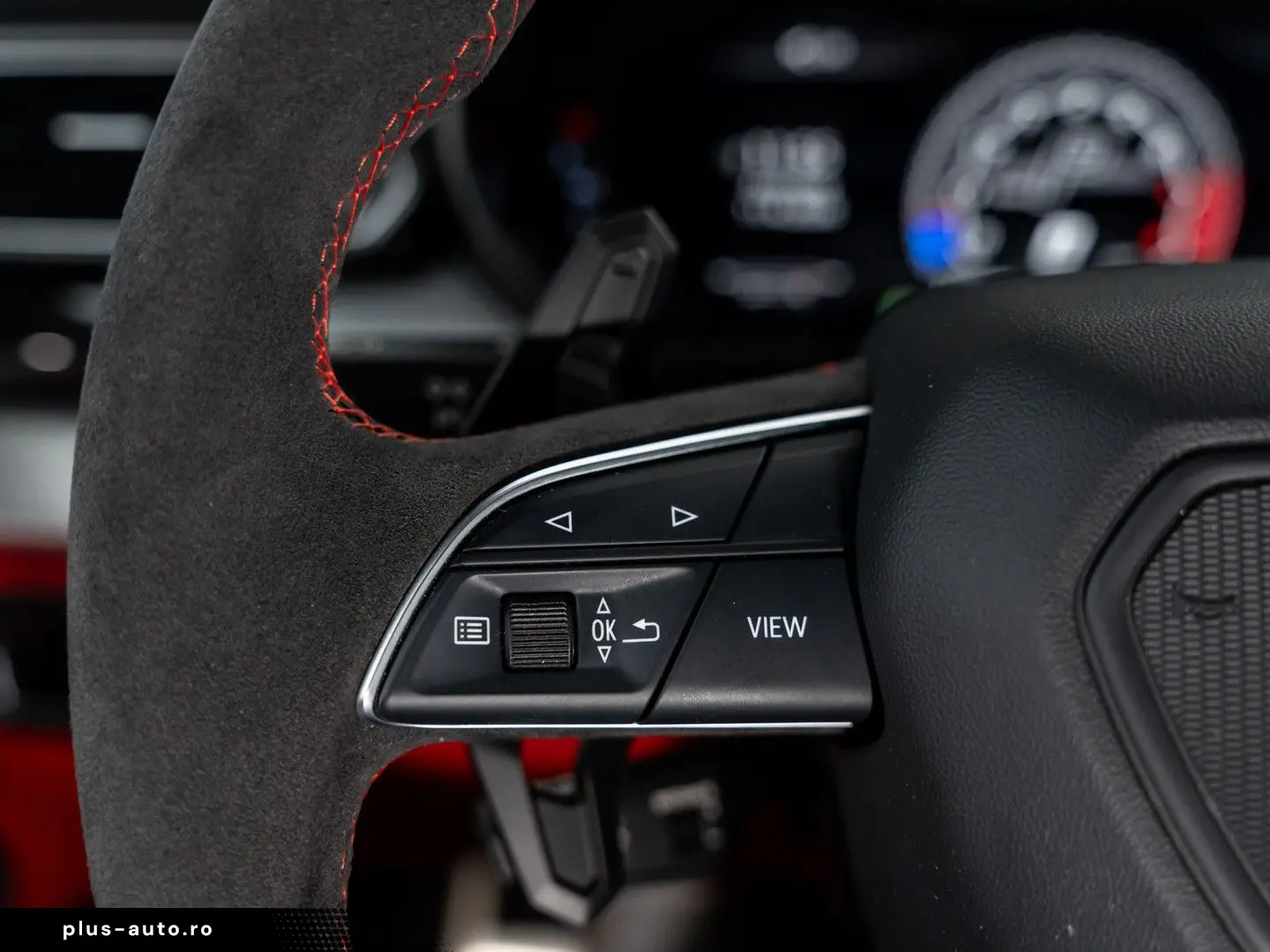 LAMBORGHINI Urus 4.0 V8   BTW auto   Rear seat entertainent