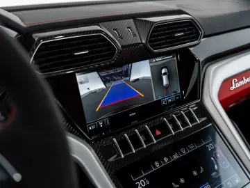 LAMBORGHINI Urus 4.0 V8   BTW auto   Rear seat entertainent