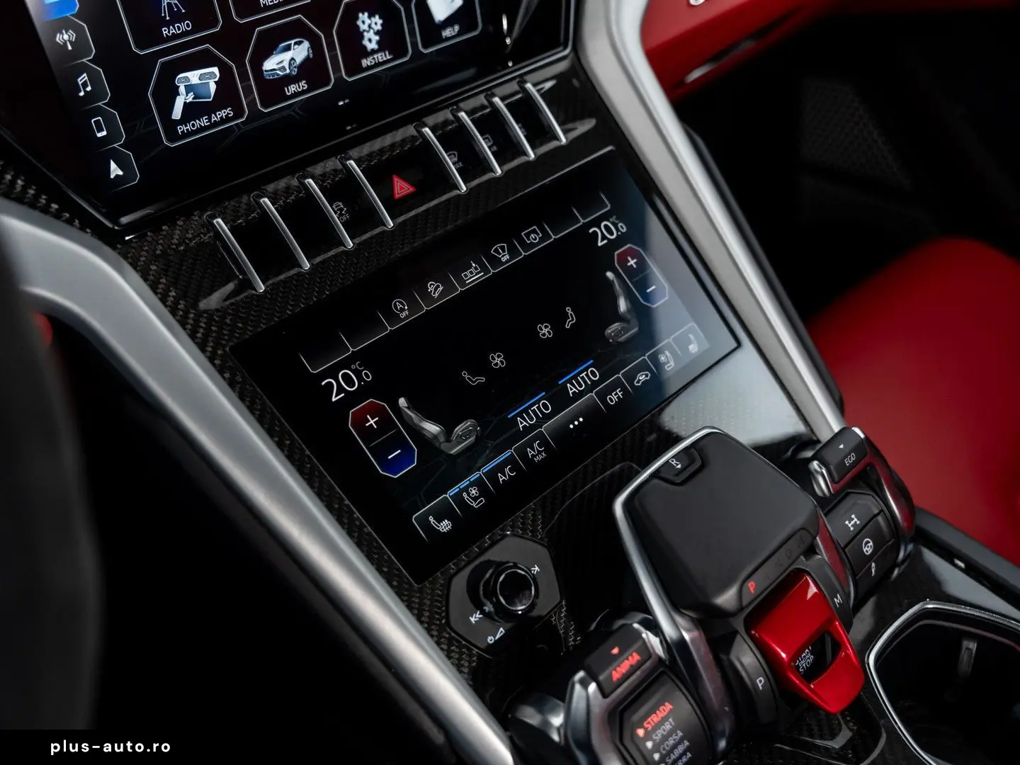 LAMBORGHINI Urus 4.0 V8   BTW auto   Rear seat entertainent