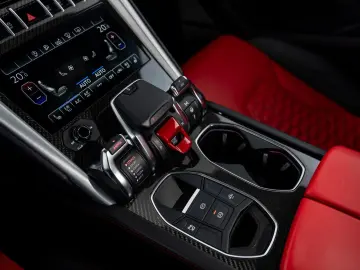 LAMBORGHINI Urus 4.0 V8   BTW auto   Rear seat entertainent