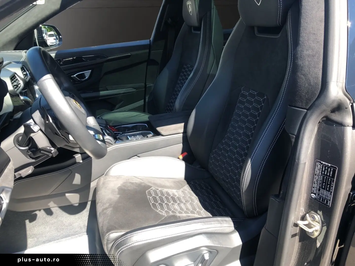 LAMBORGHINI Urus Alcantara Panorama 23 Zoll . Service NEU