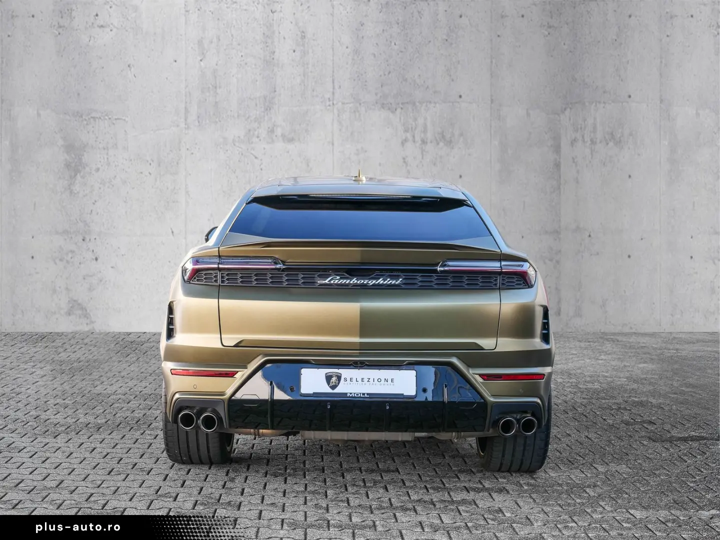 LAMBORGHINI Urus SE Verde Gea  Interior Carbon Pack