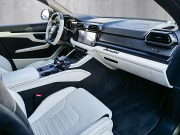 LAMBORGHINI Urus SE Verde Gea  Interior Carbon Pack