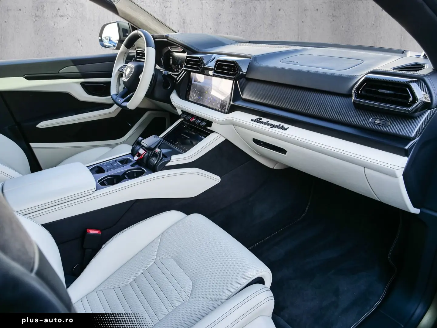LAMBORGHINI Urus SE Verde Gea  Interior Carbon Pack