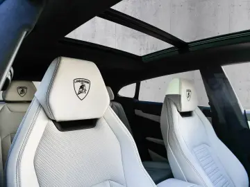 LAMBORGHINI Urus SE Verde Gea  Interior Carbon Pack