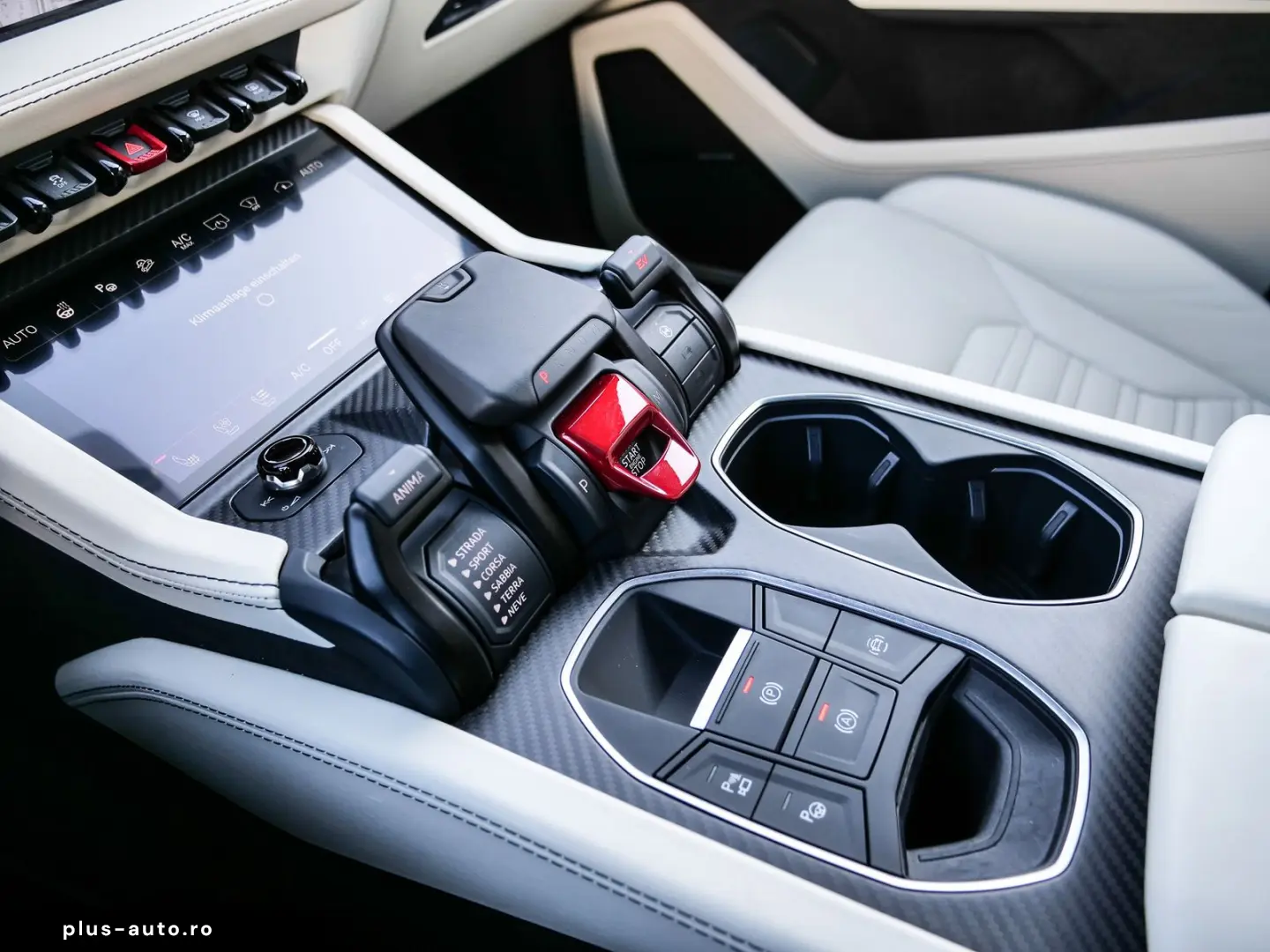 LAMBORGHINI Urus SE Verde Gea  Interior Carbon Pack